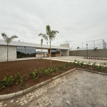 Execução do paisagismo do Administração.